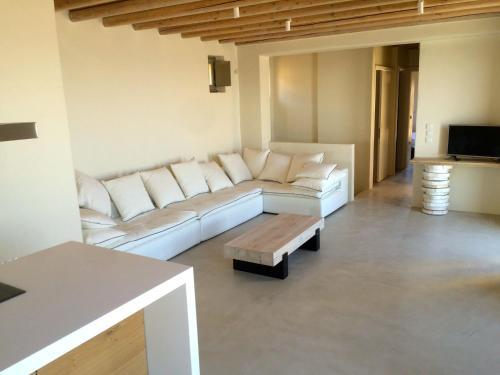 Deep Blue Villas