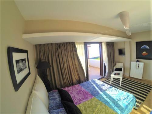 Luxurious Villa In Elani