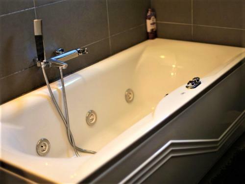 Luxurious Villa In Elani