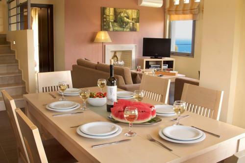 Skala Villa Sleeps 6 Pool Wifi