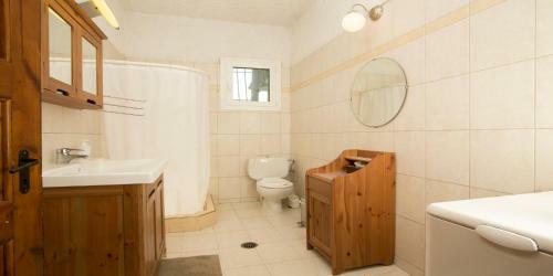 Greenlea Beachfront Villa, Spathies