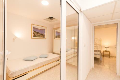 Alexger Nikiti Sea View Front Beach Deluxe House