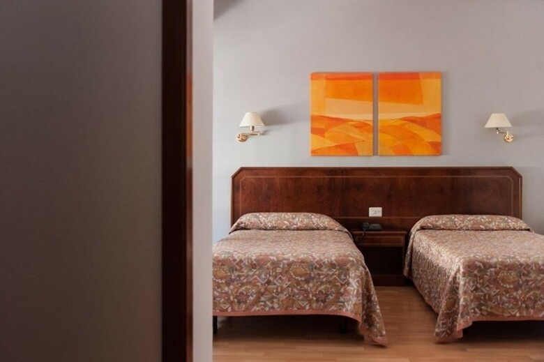 Hotel Unzaga Plaza