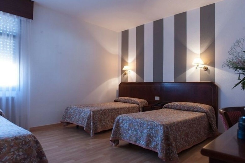 Hotel Unzaga Plaza