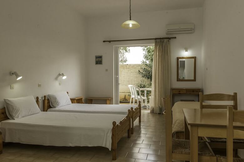 Hotel Sifis Studios