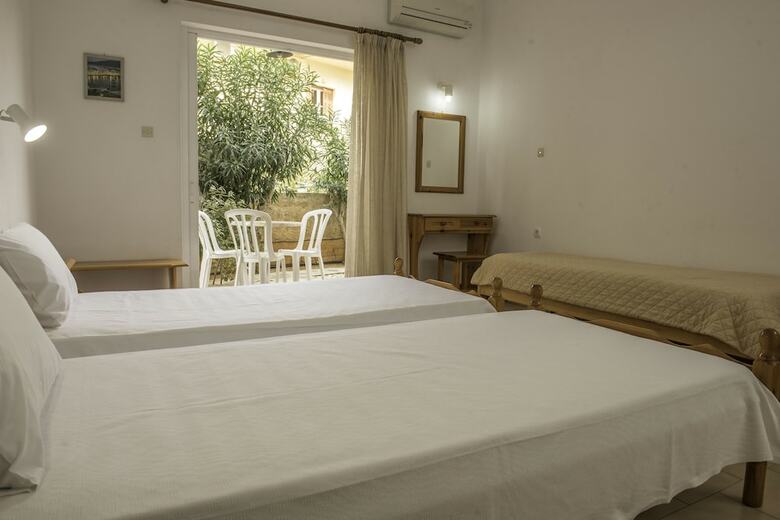 Hotel Sifis Studios