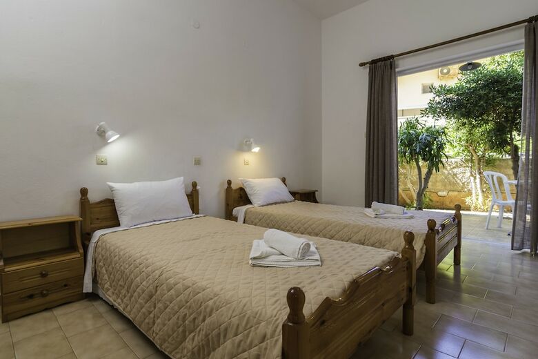 Hotel Sifis Studios
