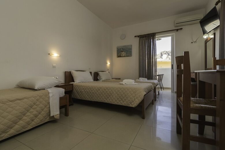 Hotel Sifis Studios