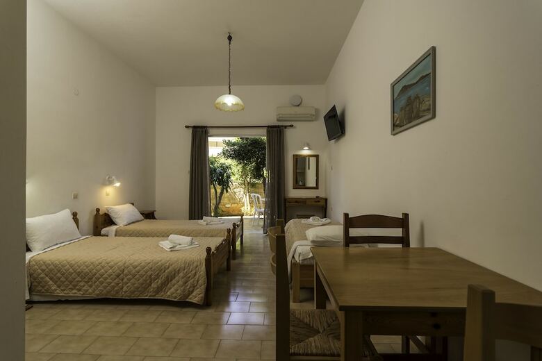 Hotel Sifis Studios