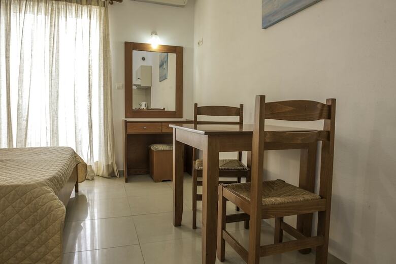 Hotel Sifis Studios