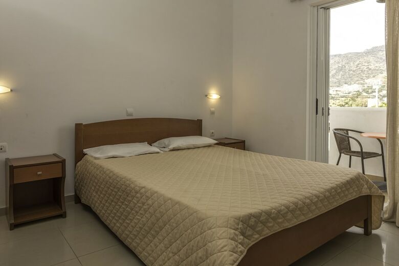 Hotel Sifis Studios