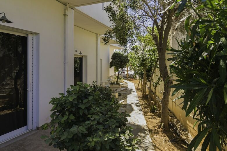 Hotel Sifis Studios