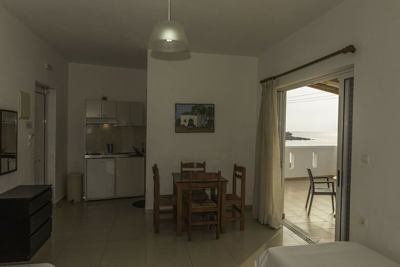 Hotel Sifis Studios