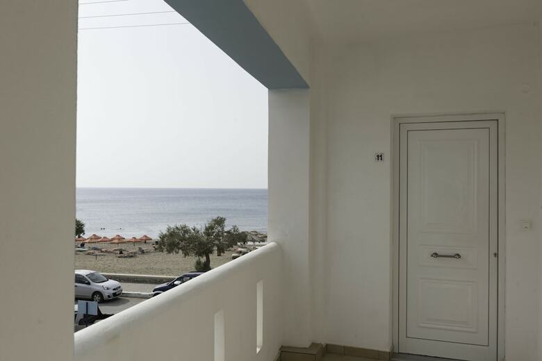 Hotel Sifis Studios