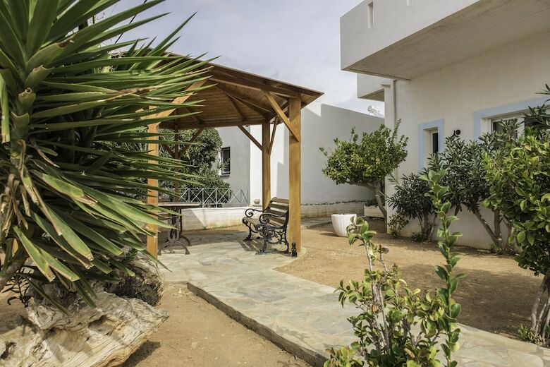 Hotel Sifis Studios