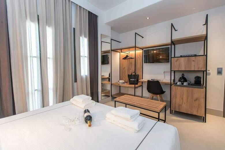 Hotel Sandom
