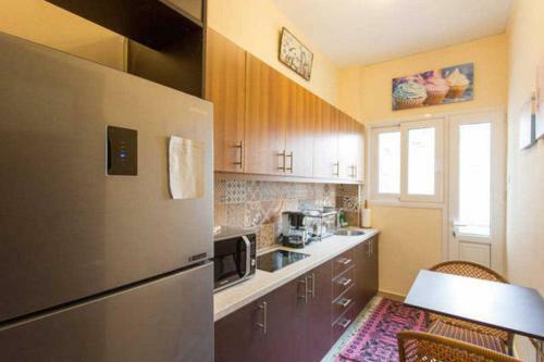 Apartamento Fully Renovated 2 Bedroom Apt In Piraeus