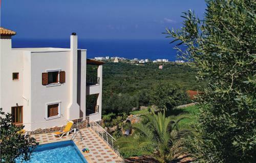 Five-bedroom Holiday Home