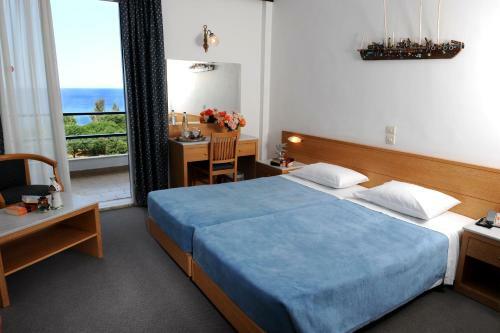 Delfinia Hotel & Bungalows