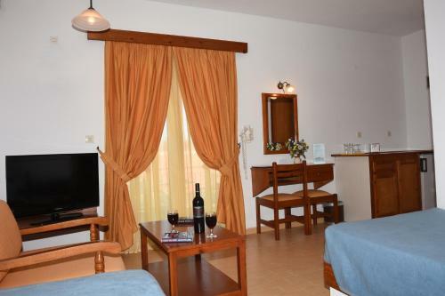 Delfinia Hotel & Bungalows