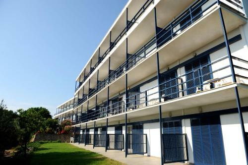 Delfinia Hotel & Bungalows