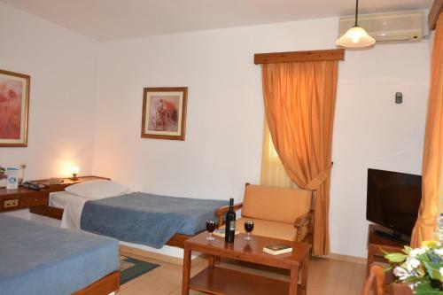 Delfinia Hotel & Bungalows