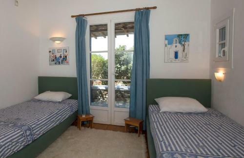 Mykonian House Near Town Center