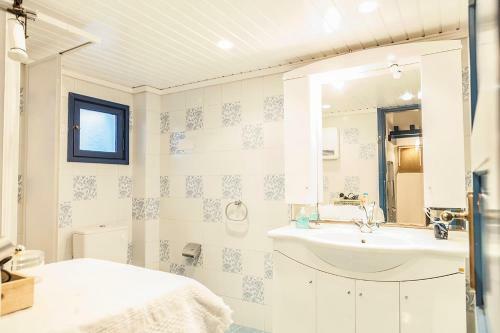 Sunshine Mykonos Suite