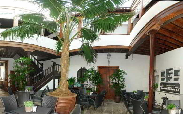 Hotel Isla Baja Suites