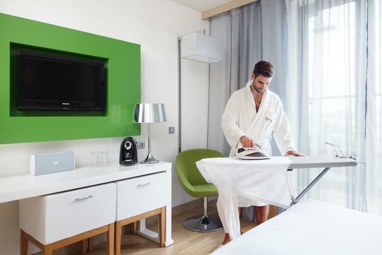 Hotel Occidental Praha Five