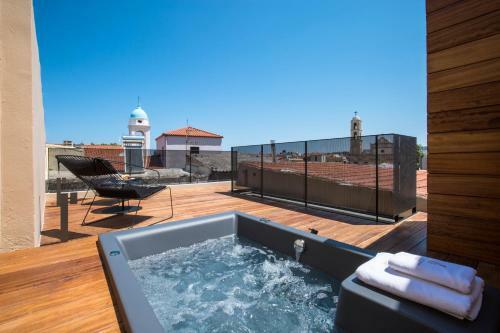 Hostal Portou House