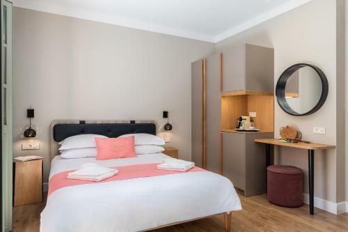 Hostal Viaggio Elegant Rooms
