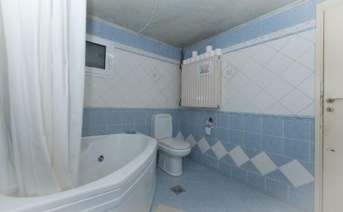 Yanni's Shared House-budget Accommodations