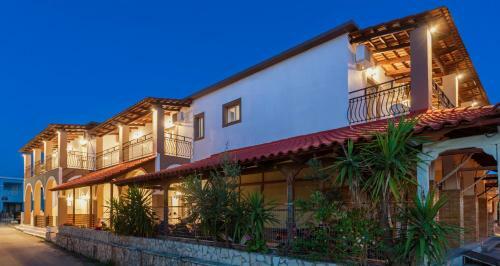 Holidays Studios & Apartments