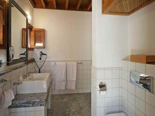 Hostal Welcome To Melenos. The Most Authentic Hotel In Rhodes