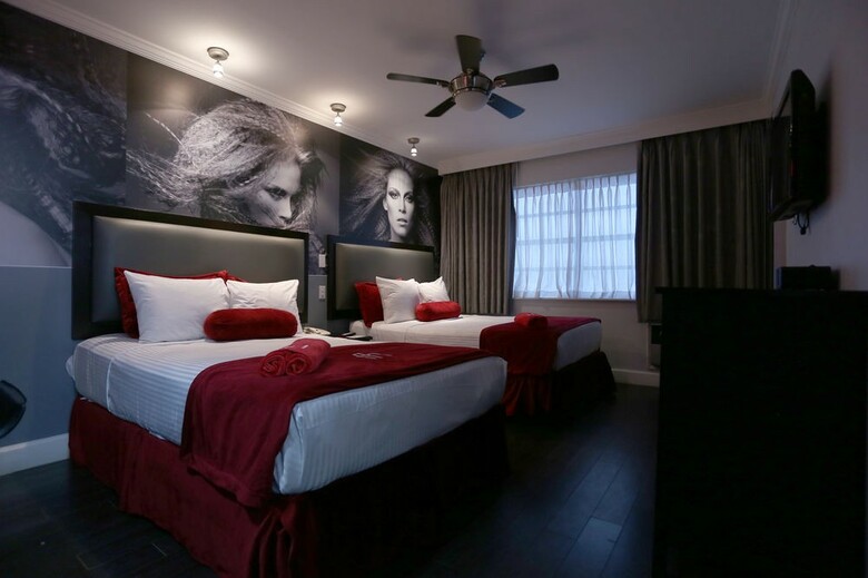 Hotel The Cove By Renzzi