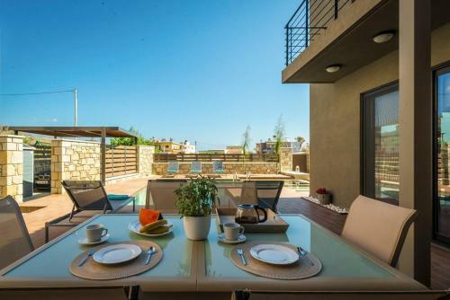 Kolimbari Villa Sleeps 6 Pool Air Con Wifi