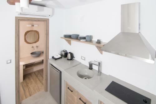 Villa Aeris Suites