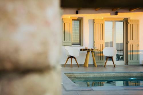 Villa Aeris Suites
