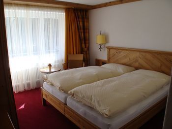 Hotel Holiday