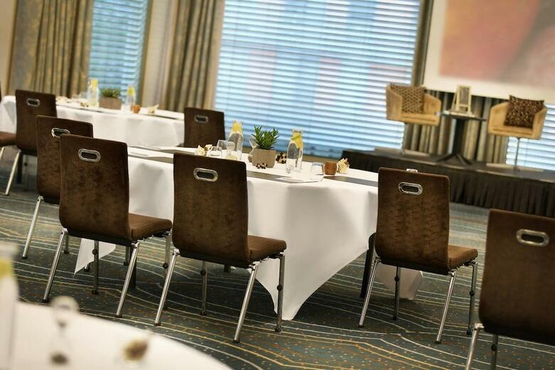 Renaissance Z�rich Tower Hotel