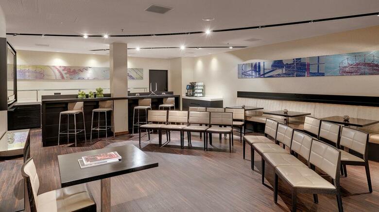 Renaissance Z�rich Tower Hotel