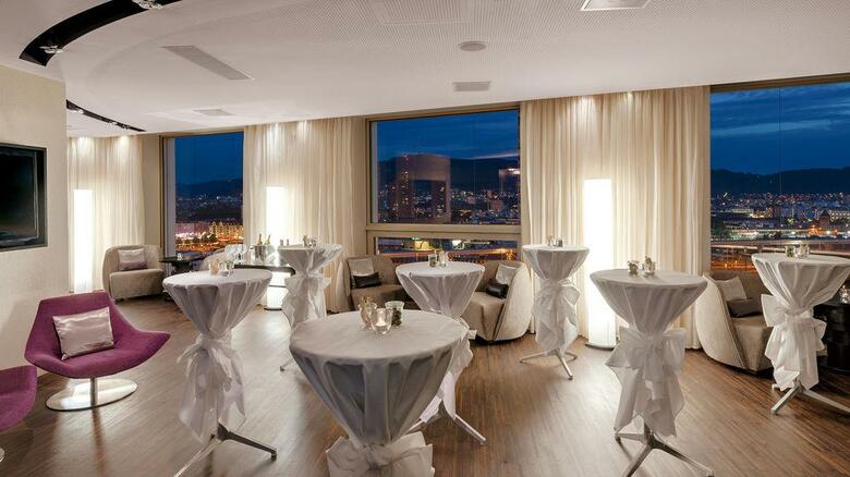 Renaissance Z�rich Tower Hotel