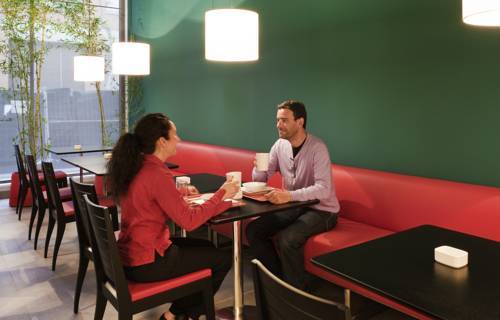 Hotel Ibis Barcelona Pza Glories 22