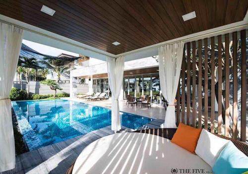 Villa Luxury Yatchs