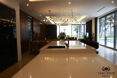 Villa Luxury Yatchs