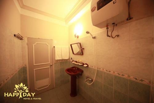 Happy Day 2 Hotel