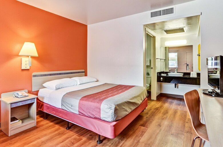 Hotel Motel 6 Pittsburgh - Crafton