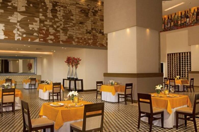 Hotel Dreams Vallarta Bay Resort & Spa