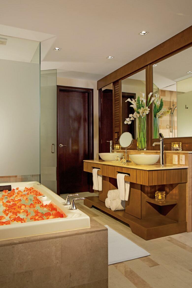 Hotel Dreams Vallarta Bay Resort & Spa